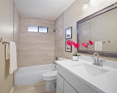 3228 Anchor Drive - Photo Thumbnail 9