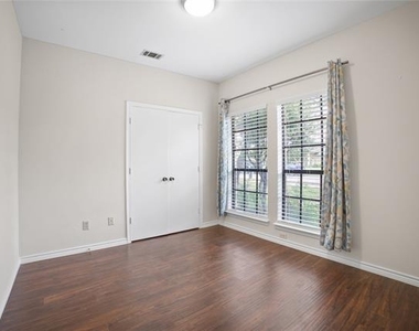 3228 Anchor Drive - Photo Thumbnail 14