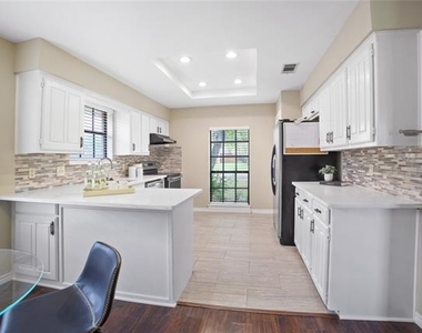 3228 Anchor Drive - Photo Thumbnail 11