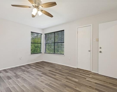 5626 Preston Oaks Road - Photo Thumbnail 8