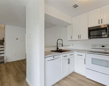5626 Preston Oaks Road - Photo Thumbnail 4