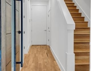 426 W 9th Street - Photo Thumbnail 1