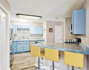 1404 Ross Drive - Photo Thumbnail 6