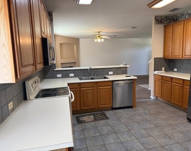 3104 Deleon Drive - Photo Thumbnail 9