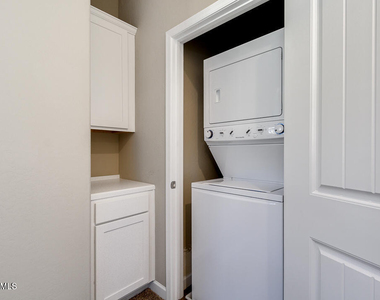 1367 S Country Club Drive - Photo Thumbnail 23