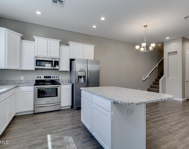 1367 S Country Club Drive - Photo Thumbnail 6