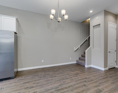 1367 S Country Club Drive - Photo Thumbnail 10