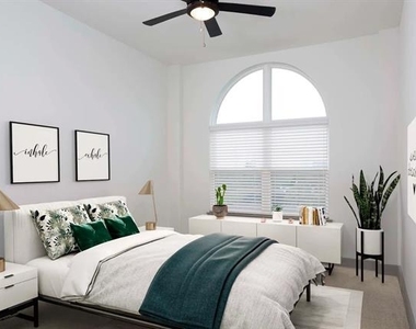 3939 W Alabama Street - Photo Thumbnail 2