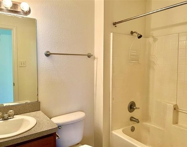 5004 Chapman Street - Photo Thumbnail 20