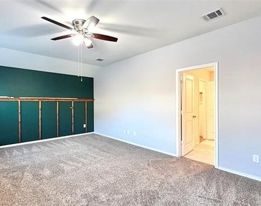 1113 Meadow Side Drive - Photo Thumbnail 16