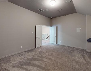 13591 Vineyard Lane - Photo Thumbnail 9