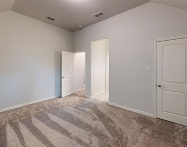 13591 Vineyard Lane - Photo Thumbnail 13