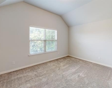 13591 Vineyard Lane - Photo Thumbnail 12