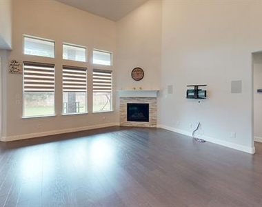 13591 Vineyard Lane - Photo Thumbnail 5