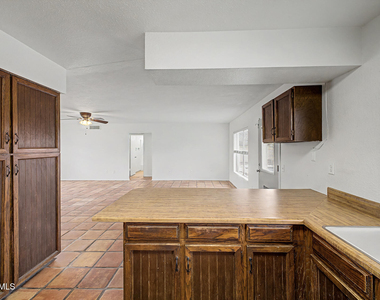 1134 W Hermosa Drive - Photo Thumbnail 17