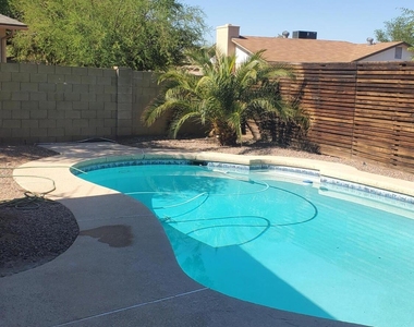 1134 W Hermosa Drive - Photo Thumbnail 6