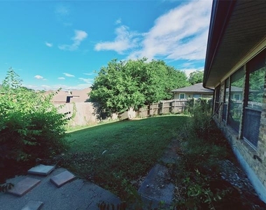 4106 Cedar Creek Drive - Photo Thumbnail 20