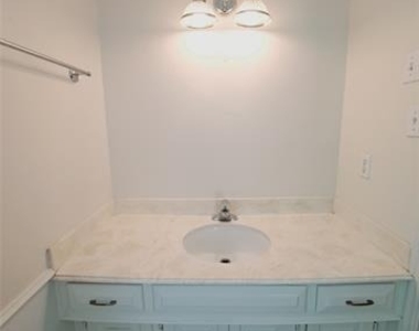 4106 Cedar Creek Drive - Photo Thumbnail 16