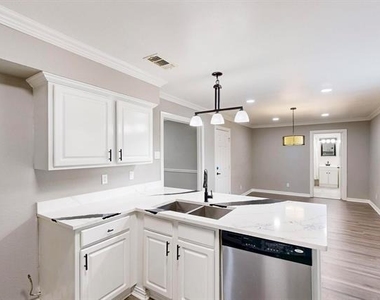 3264 Northaven Road - Photo Thumbnail 7