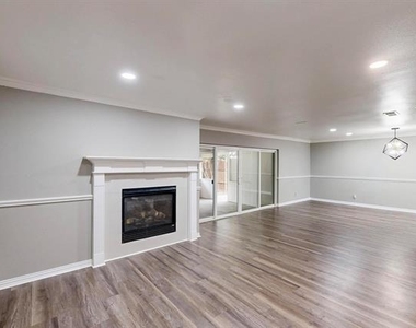 3264 Northaven Road - Photo Thumbnail 5