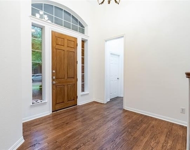 3731 Charter Drive - Photo Thumbnail 4