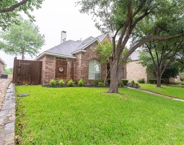 3731 Charter Drive - Photo Thumbnail 2