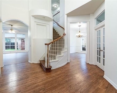 3731 Charter Drive - Photo Thumbnail 3