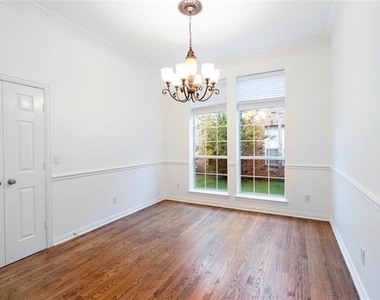 3731 Charter Drive - Photo Thumbnail 7