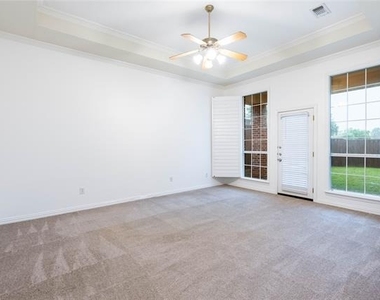 3731 Charter Drive - Photo Thumbnail 10