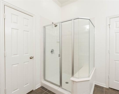 3731 Charter Drive - Photo Thumbnail 14