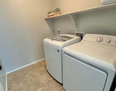 4235 E Betsy Lane - Photo Thumbnail 14