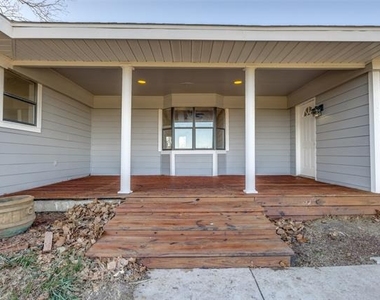 226 Glen Meadows Drive - Photo Thumbnail 1