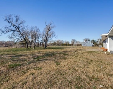 226 Glen Meadows Drive - Photo Thumbnail 21