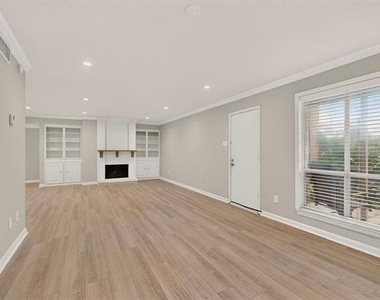 10530 Stone Canyon Road - Photo Thumbnail 5