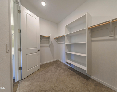 40005 W Elm Drive - Photo Thumbnail 41