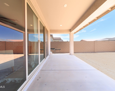 40005 W Elm Drive - Photo Thumbnail 42