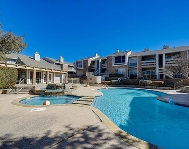 3550 Country Square Drive - Photo Thumbnail 24