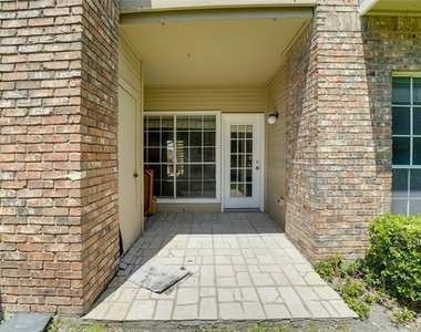 3550 Country Square Drive - Photo Thumbnail 17