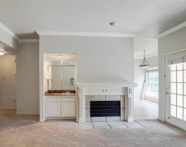 3550 Country Square Drive - Photo Thumbnail 3