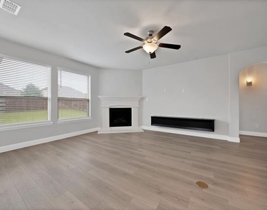 3101 Millstone Lane - Photo Thumbnail 12