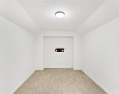 6016 Gully Grove Drive - Photo Thumbnail 17