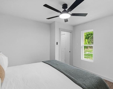 5718 Landino Street - Photo Thumbnail 9