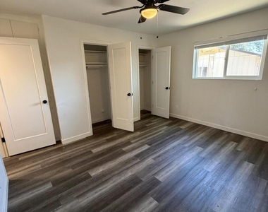 1229 W 4th Street - Photo Thumbnail 2