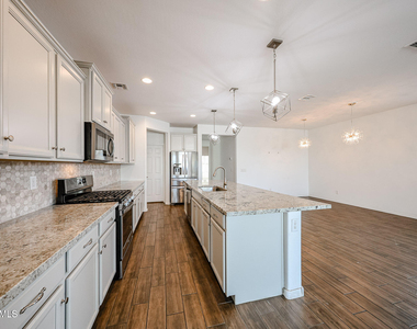 2306 E Branham Lane - Photo Thumbnail 9