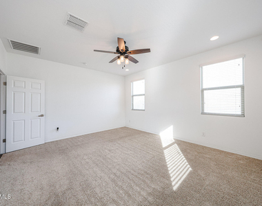 2306 E Branham Lane - Photo Thumbnail 27