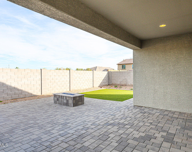 2306 E Branham Lane - Photo Thumbnail 33