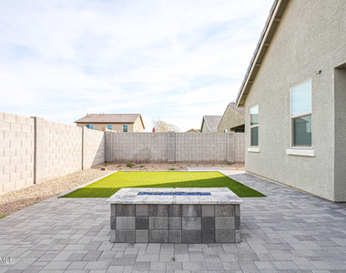 2306 E Branham Lane - Photo Thumbnail 38