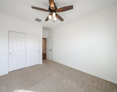 2306 E Branham Lane - Photo Thumbnail 21