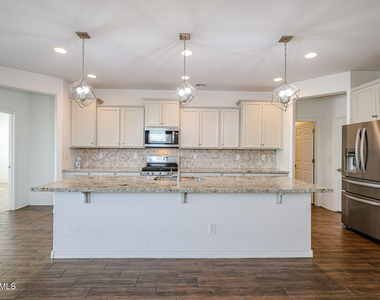 2306 E Branham Lane - Photo Thumbnail 10