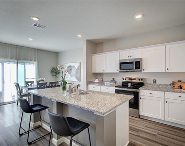 1804 Mccree Street - Photo Thumbnail 12